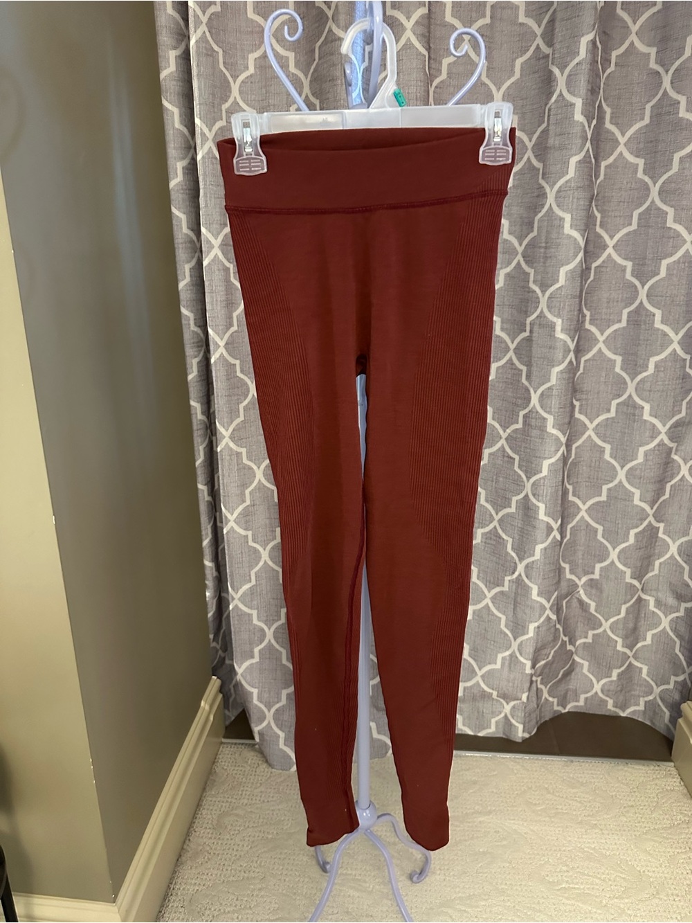 lululemon athletica Ribbed High-Rise Leggings in Burgundy